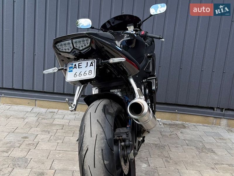 Спортбайк Yamaha R6 2003 в Новомосковске фото 4 Спортбайк Yamaha R6 2003 в Новомосковске