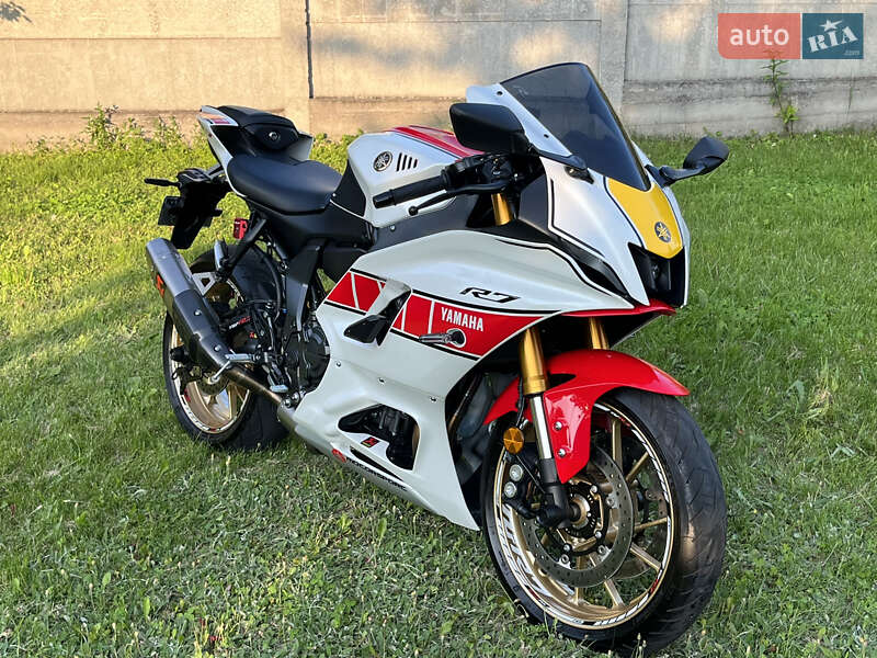 Спортбайк Yamaha R7 2023 в Дніпрі