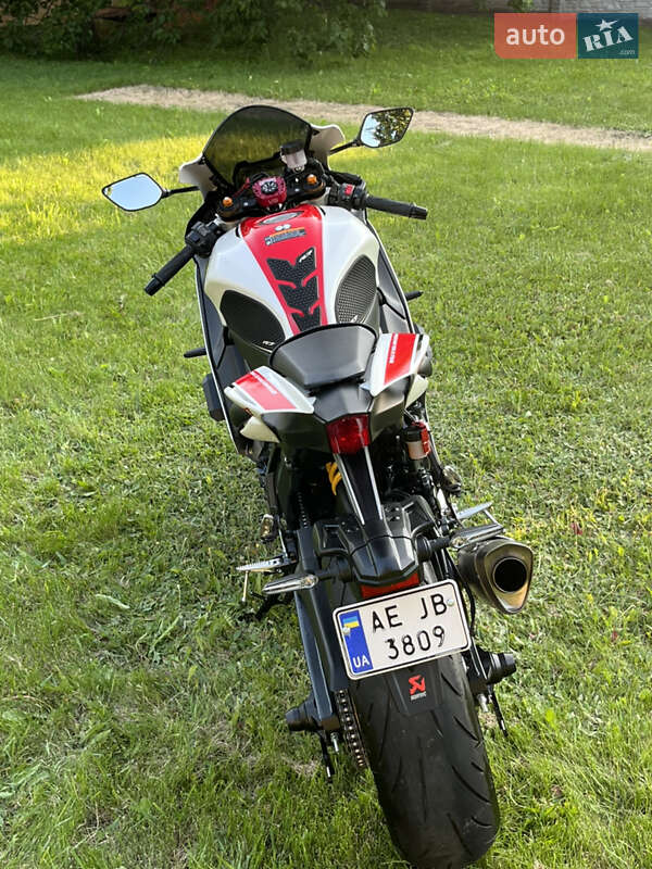 Спортбайк Yamaha R7 2023 в Дніпрі