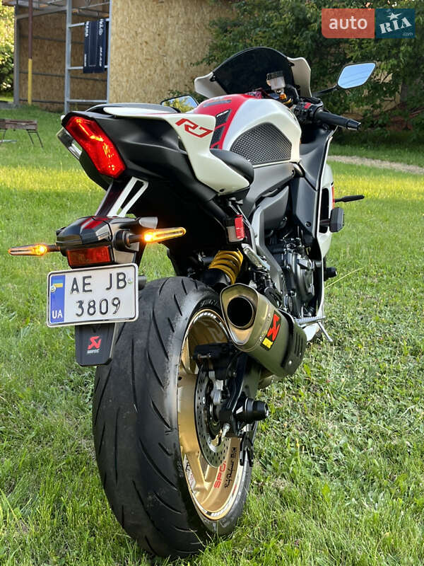 Спортбайк Yamaha R7 2023 в Дніпрі