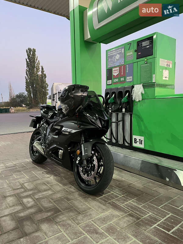 Спортбайк Yamaha R7 2024 в Дніпрі фото 5 Спортбайк Yamaha R7 2024 в Дніпрі