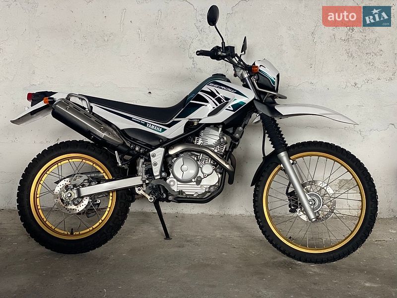 Yamaha Serow 250 2016