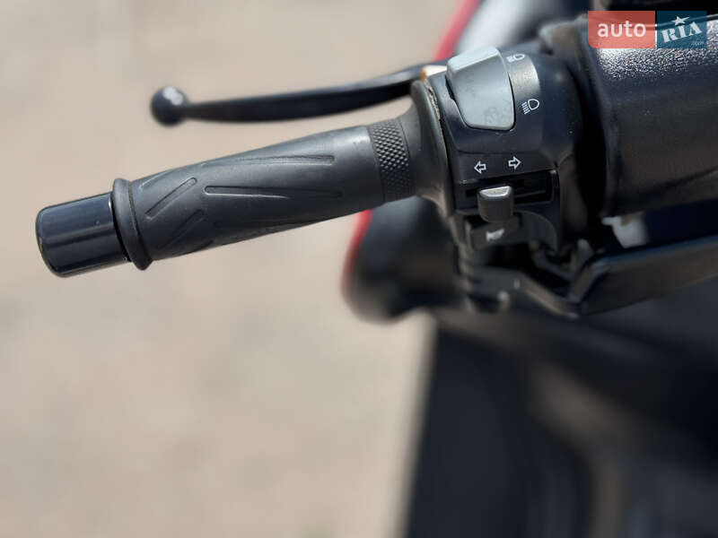 Макси-скутер Yamaha T-Max 500 2007 в Сновске