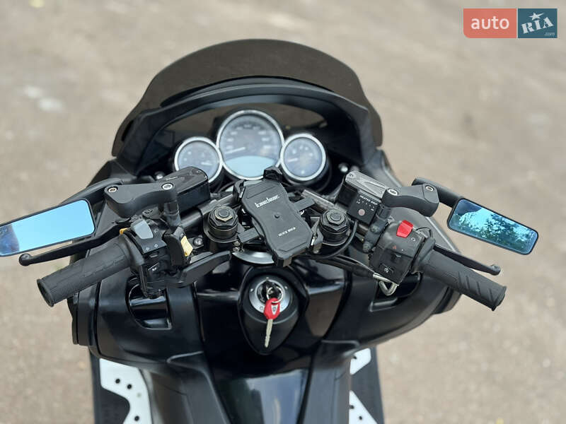 Макси-скутер Yamaha T-Max 500 2008 в Сновске