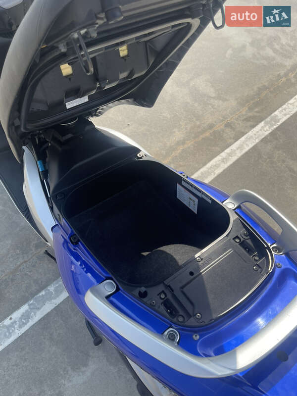 Макси-скутер Yamaha T-Max 500 2002 в Киеве