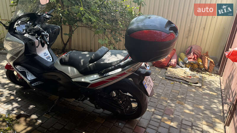 Максі-скутер Yamaha T-Max 500 2011 в Одесі фото 9 Максі-скутер Yamaha T-Max 500 2011 в Одесі