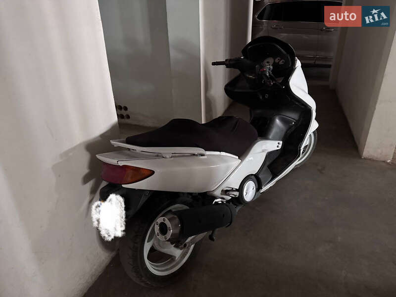 Макси-скутер Yamaha T-Max 500 2001 в Виннице