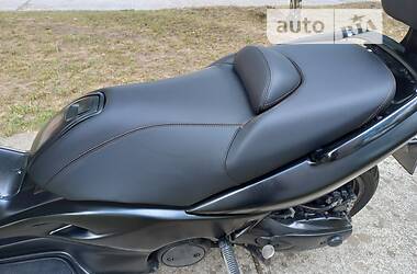 Макси-скутер Yamaha T-MAX 2004 в Ивано-Франковске