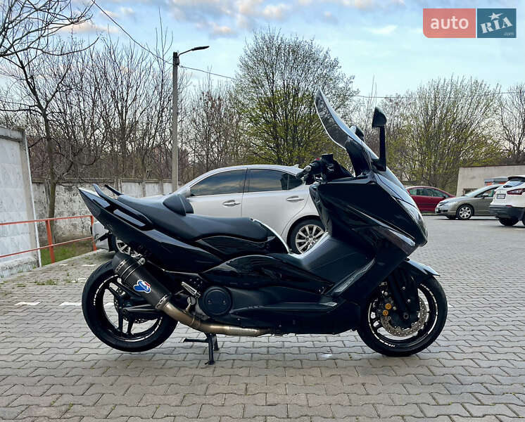 Yamaha T-MAX 2010