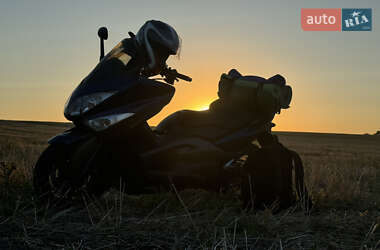 Макси-скутер Yamaha T-MAX 2009 в 