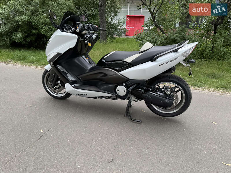 Максі-скутер Yamaha T-MAX 2010 в 