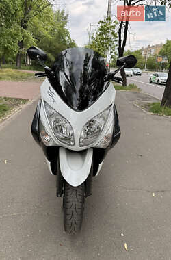Максі-скутер Yamaha T-MAX 2010 в 
