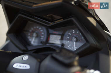 Макси-скутер Yamaha T-MAX 2015 в 