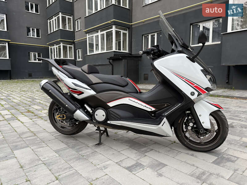 Макси-скутер Yamaha T-MAX 2014 в Ахтырке