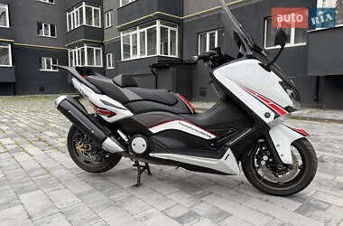 Макси-скутер Yamaha T-MAX 2014 в 
