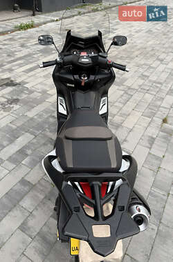 Макси-скутер Yamaha T-MAX 2014 в 