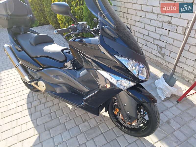 Грузовые мотороллеры, мотоциклы, скутеры, мопеды Yamaha T-MAX 2010 в 