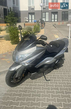 Макси-скутер Yamaha T-MAX 2010 в 