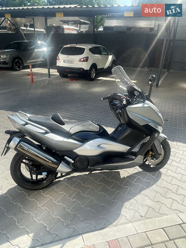 Макси-скутер Yamaha T-MAX 2010 в 