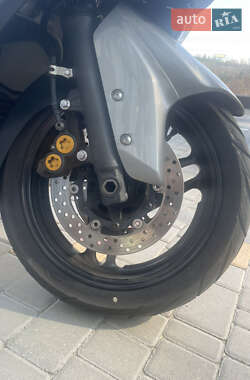 Макси-скутер Yamaha T-MAX 2010 в 