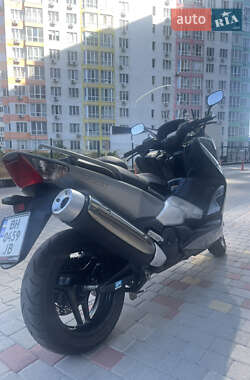 Макси-скутер Yamaha T-MAX 2010 в 