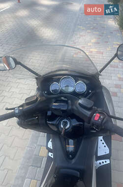 Макси-скутер Yamaha T-MAX 2010 в 
