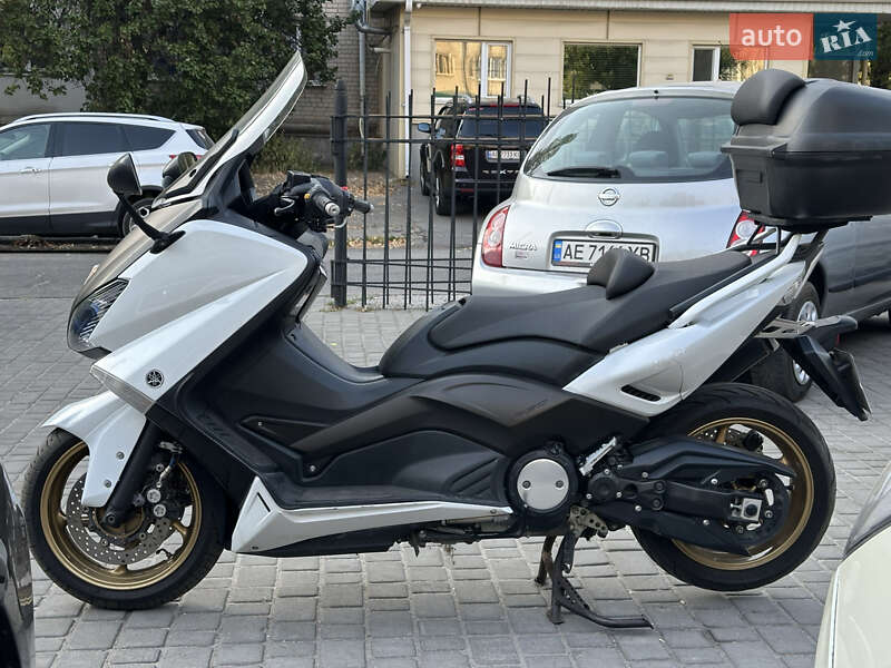 Максі-скутер Yamaha T-MAX 2012 в Дніпрі