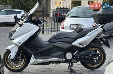 Макси-скутер Yamaha T-MAX 2012 в 