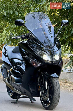 Макси-скутер Yamaha T-MAX 2011 в 