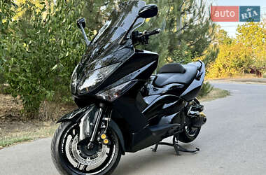 Макси-скутер Yamaha T-MAX 2011 в 