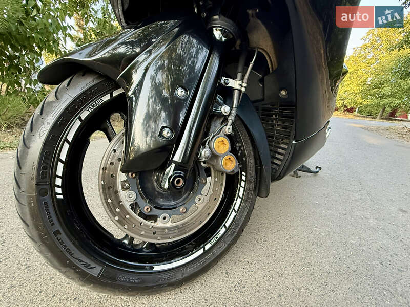 Максі-скутер Yamaha T-MAX 2011 в Одесі фото 22 Максі-скутер Yamaha T-MAX 2011 в Одесі