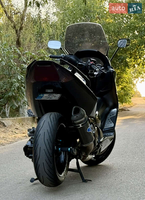Максі-скутер Yamaha T-MAX 2011 в Одесі фото 27 Максі-скутер Yamaha T-MAX 2011 в Одесі