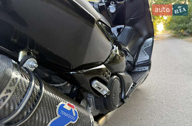 Макси-скутер Yamaha T-MAX 2011 в 