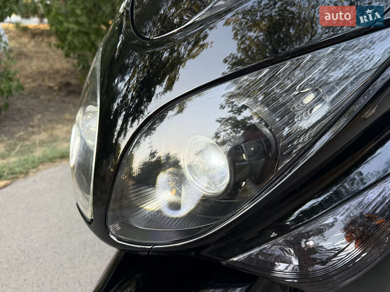 Максі-скутер Yamaha T-MAX 2011 в Одесі фото 47 Максі-скутер Yamaha T-MAX 2011 в Одесі