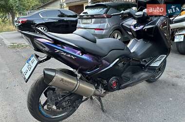 Макси-скутер Yamaha T-MAX 2012 в 