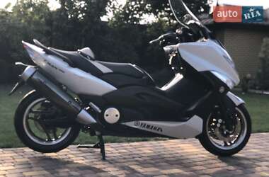 Макси-скутер Yamaha T-MAX 2009 в 