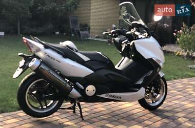 Макси-скутер Yamaha T-MAX 2009 в 