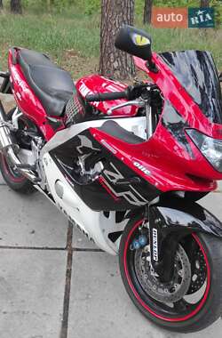 Спортбайк Yamaha Thunder 2000 в 