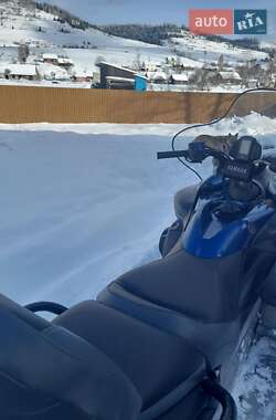 Горные снегоходы Yamaha Venture 2006 в Славском