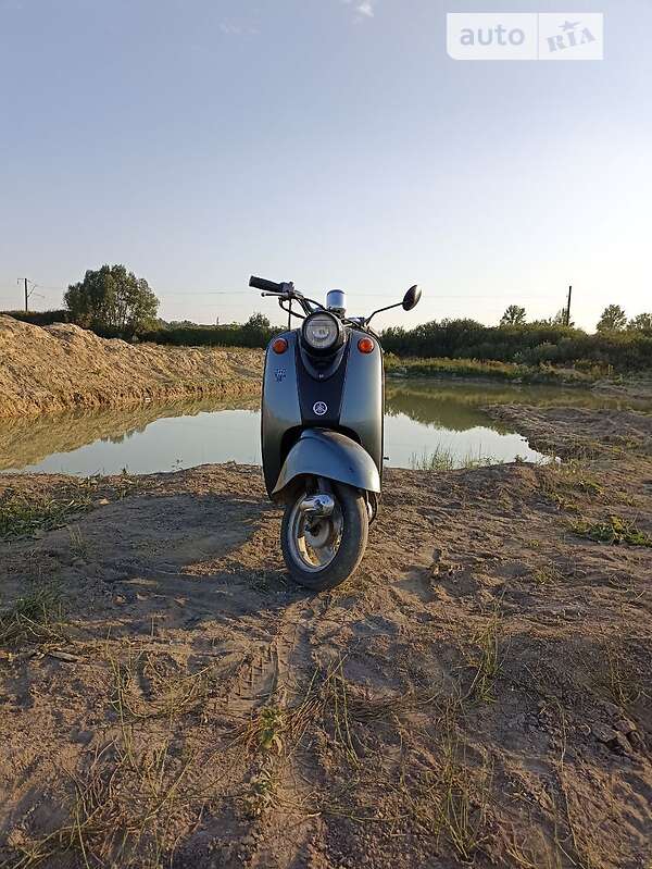 Скутер Yamaha Vino 2004 в Львове
