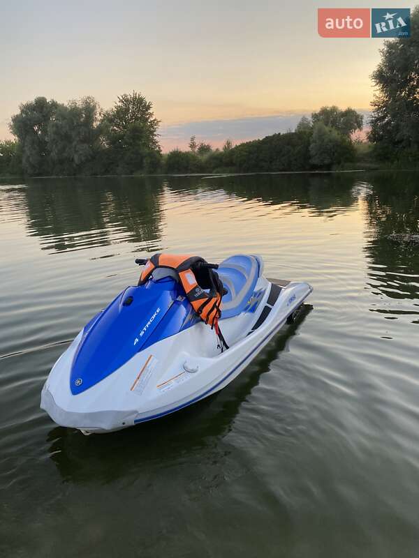 Гидроцикл туристический Yamaha VX 2006 в Киеве фото Гидроцикл туристический Yamaha VX 2006 в Киеве