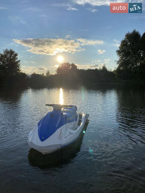 Гидроцикл туристический Yamaha VX 2006 в Киеве фото 5 Гидроцикл туристический Yamaha VX 2006 в Киеве