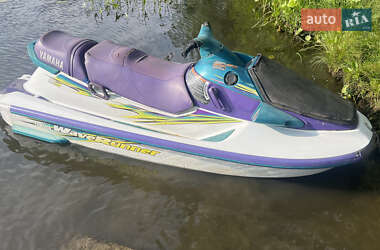 Гидроцикл туристический Yamaha WaveRunner 2000 в Сумах
