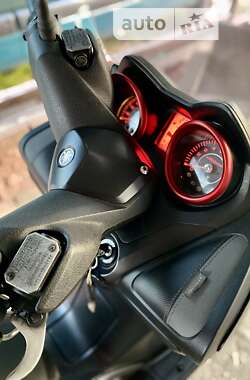 Максі-скутер Yamaha X-Max 250 2018 в Одесі