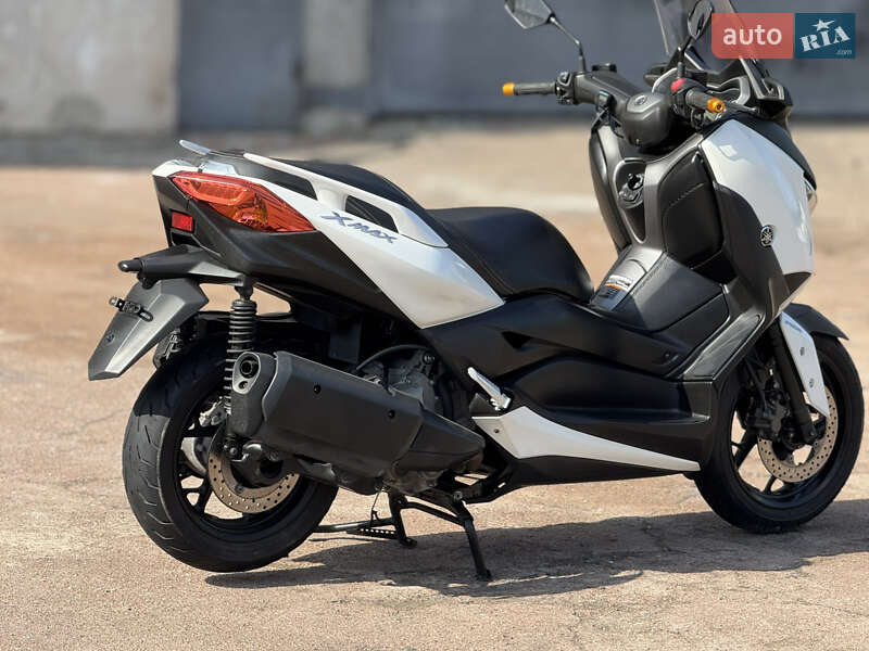Максі-скутер Yamaha X-Max 250 2018 в Сновську