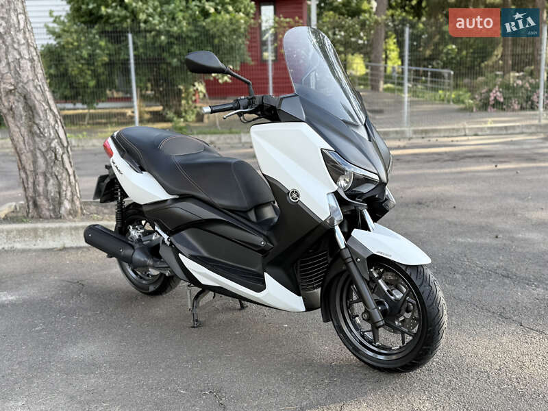 Макси-скутер Yamaha X-Max 250 2015 в Виннице