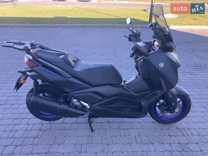 Макси-скутер Yamaha X-Max 300 2024 в Киеве