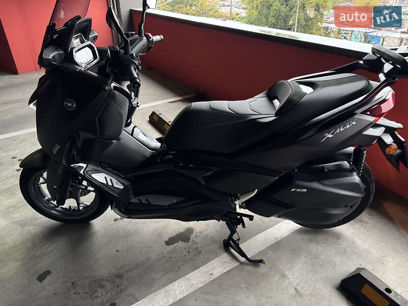 Макси-скутер Yamaha X-Max 2024 в Киеве