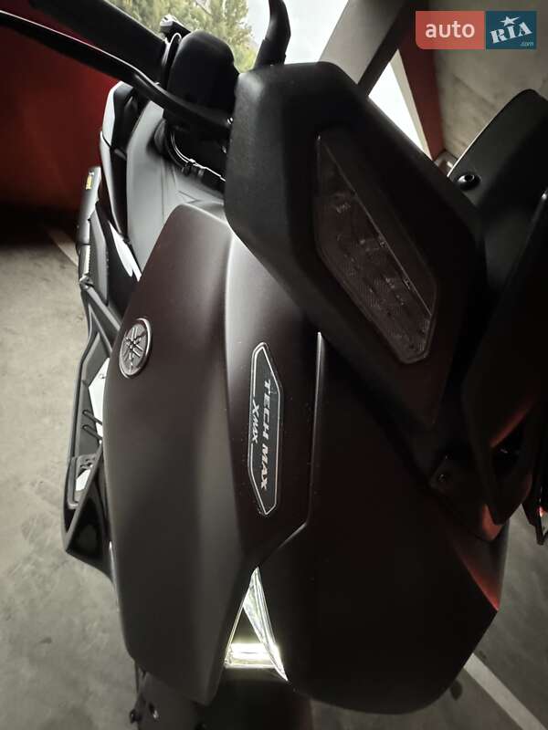 Макси-скутер Yamaha X-Max 2024 в Киеве