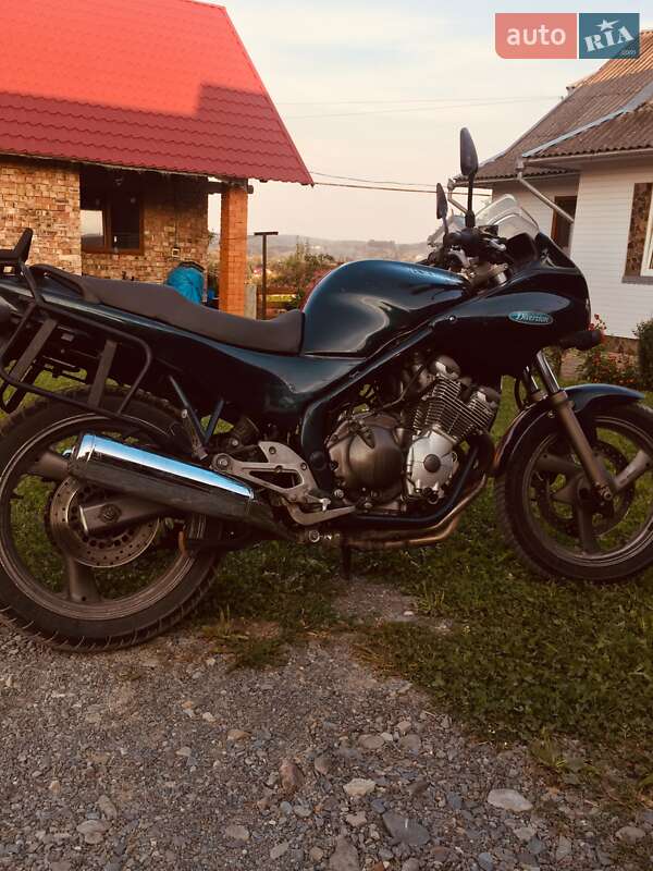 Мотоцикл Классик Yamaha XJ6 Diversion 1992 в Коломые фото 3 Мотоцикл Классик Yamaha XJ6 Diversion 1992 в Коломые